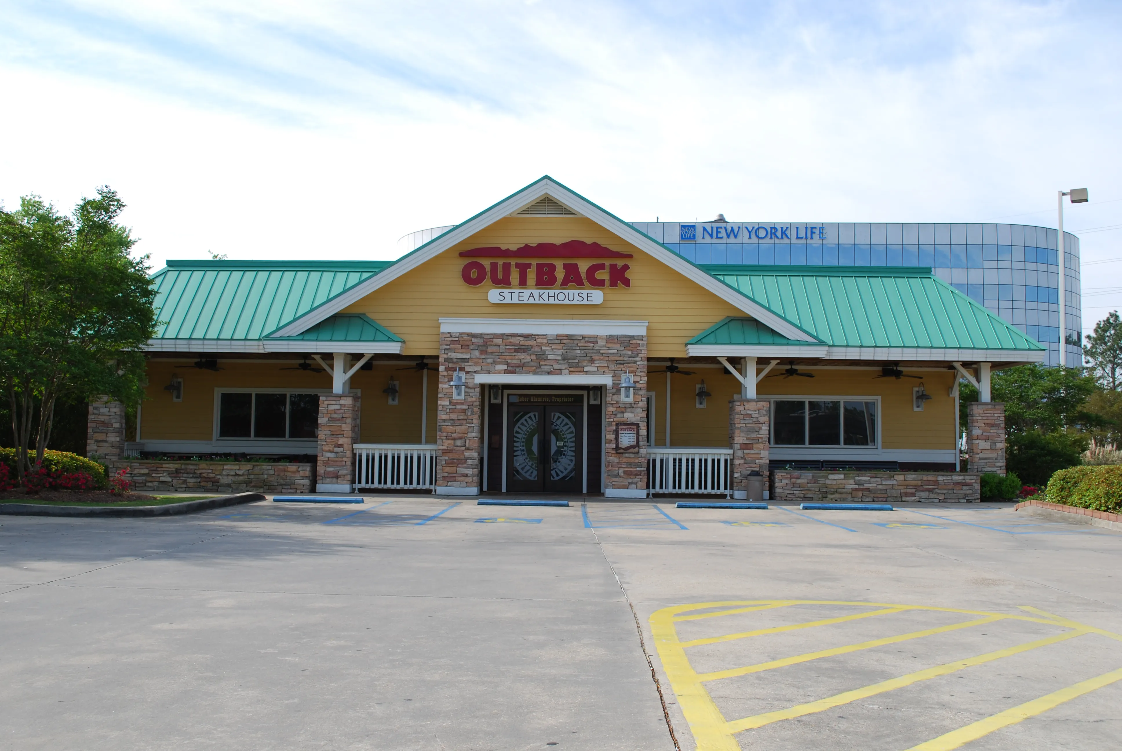 Outback Steakhouse — exterior view 2.