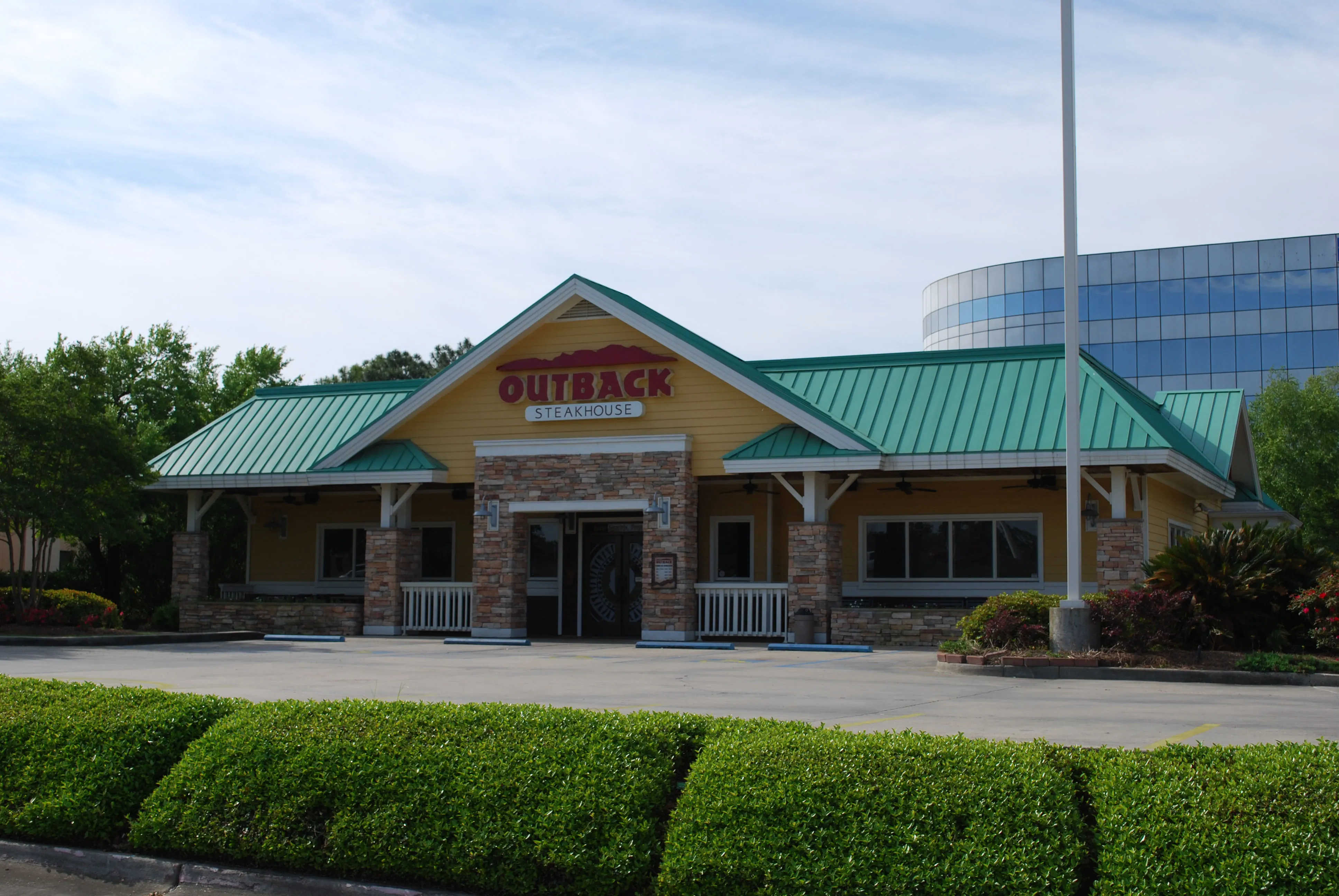 Outback Steakhouse — exterior view.